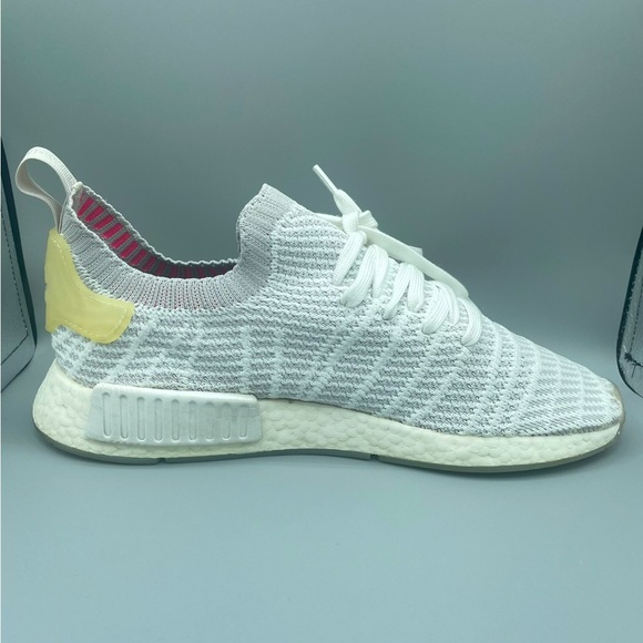 adidas NMD_R1 STLT Primeknit ‘Cloud White’ CQ2390 - Picture 4 of 13